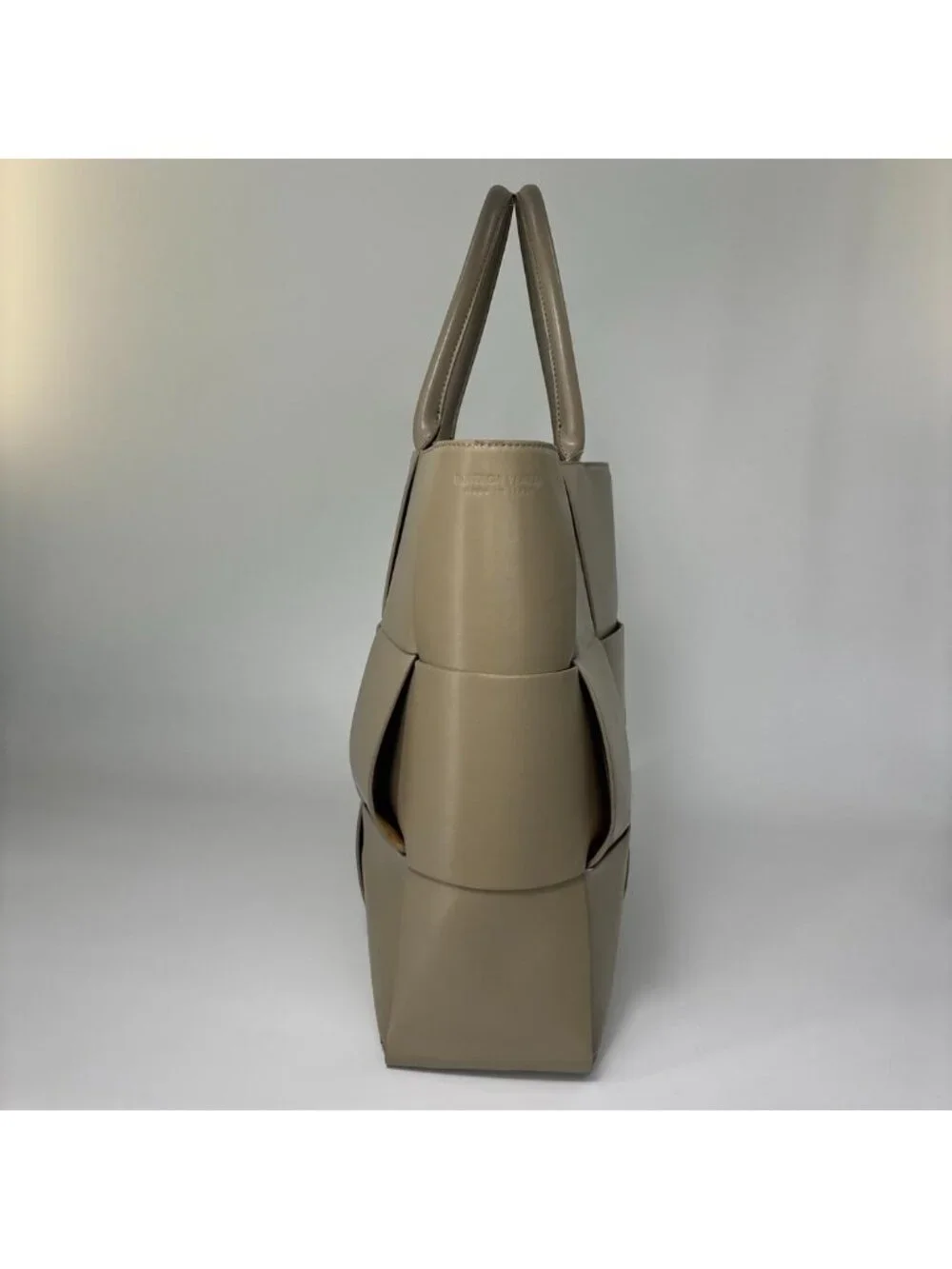 Bottega Veneta Super Arco Intrecciato Tote Gray